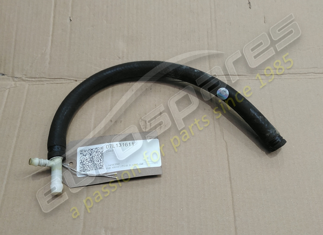 Lamborghini TUYAU FLEXIBLE UTILISÉ. NUMÉRO DE PIÈCE 07L131611 (1)