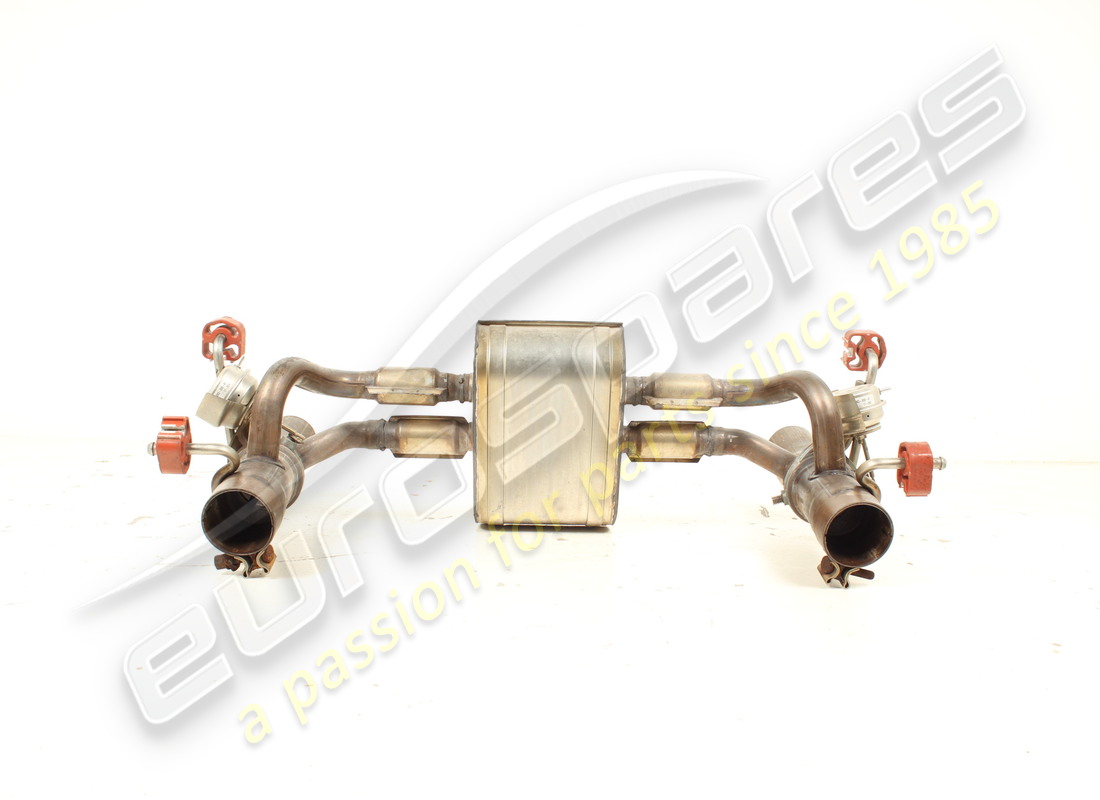 utilisé ferrari silencieux central. numéro de pièce 844311 (2)