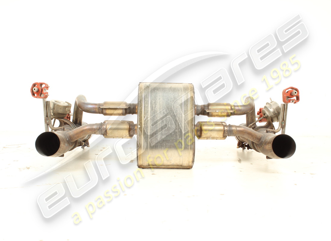 UTILISÉ Ferrari SILENCIEUX CENTRAL . NUMÉRO DE PIÈCE 844311 (1)