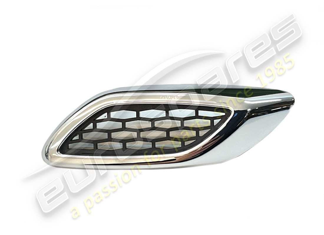 nouvelle évent latérale maserati droite . numéro de pièce 670065951 (2)