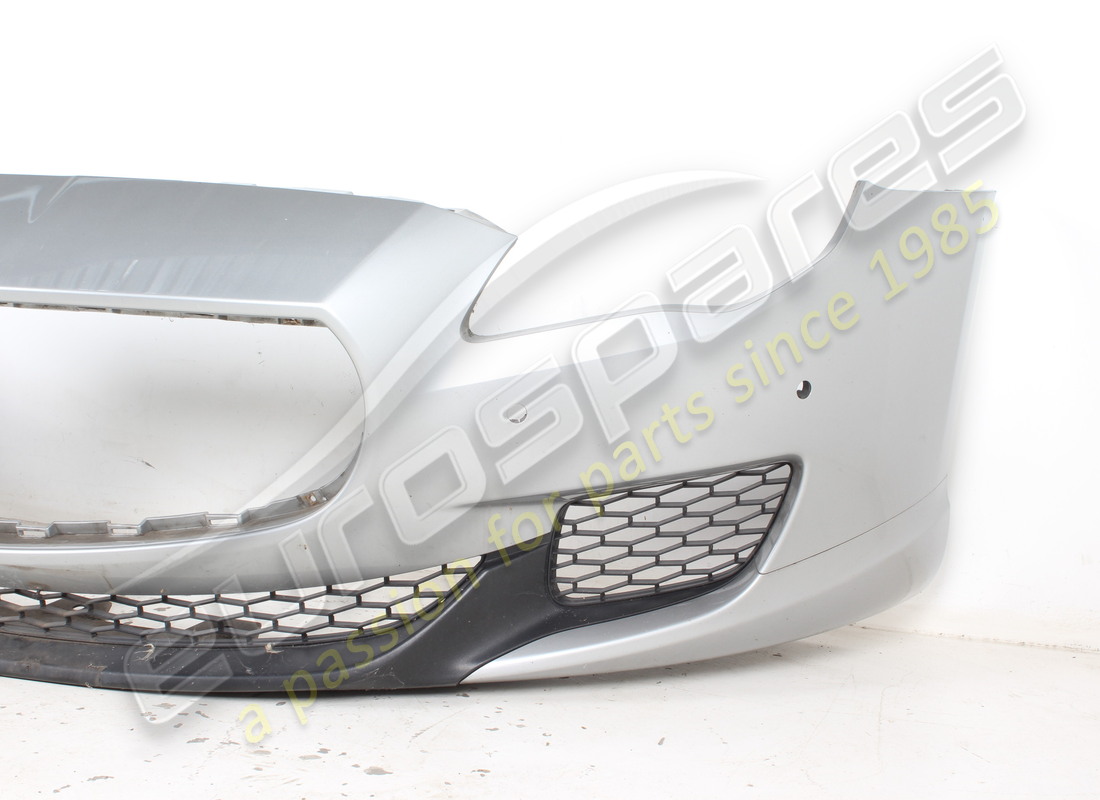utilisé maserati pare-chocs avant. numéro de pièce 673000020 (3)