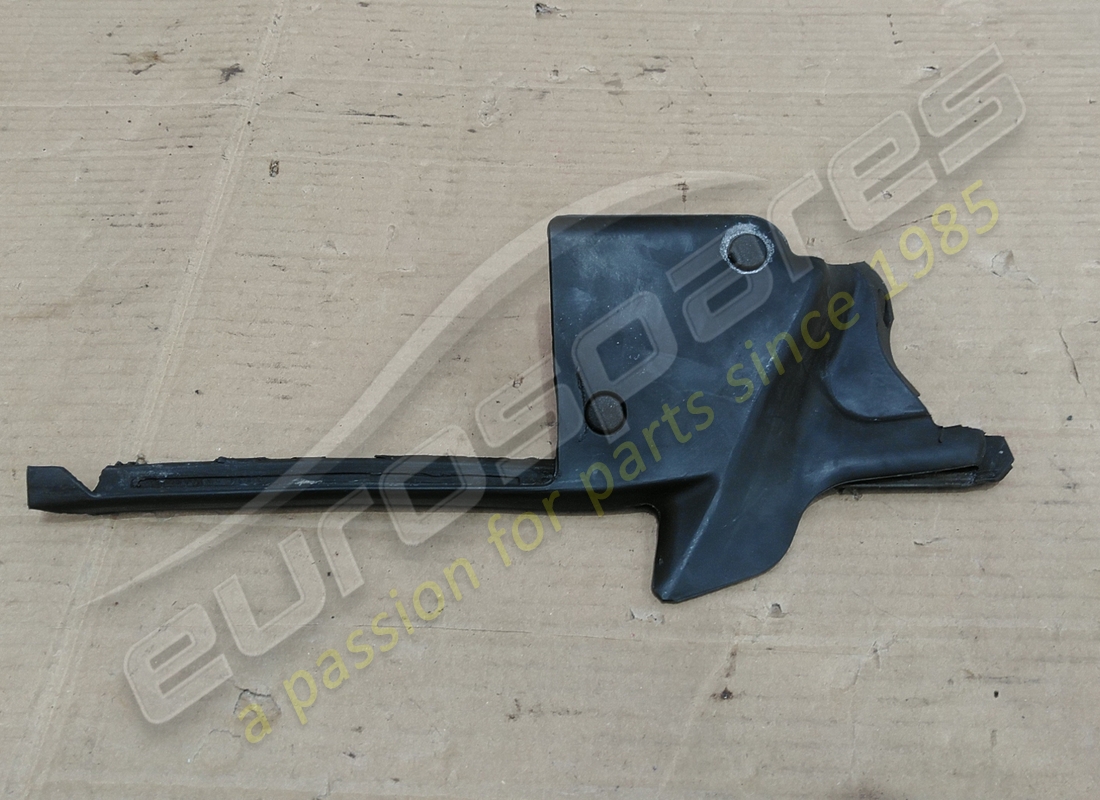MOULURE Aston Martin UTILISÉE, GARNITURE DE PORTE AVANT, DROIT . NUMÉRO DE PIÈCE 6G33C20920BC (1)