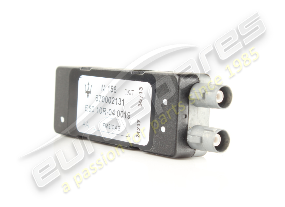 utilisé maserati fm2/dab amplificateur. numéro de pièce 670002131 (2)