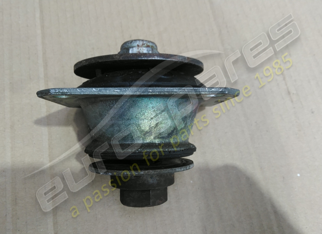 utilisé lamborghini amortissement des vibrations. numéro de pièce 400399151 (1)