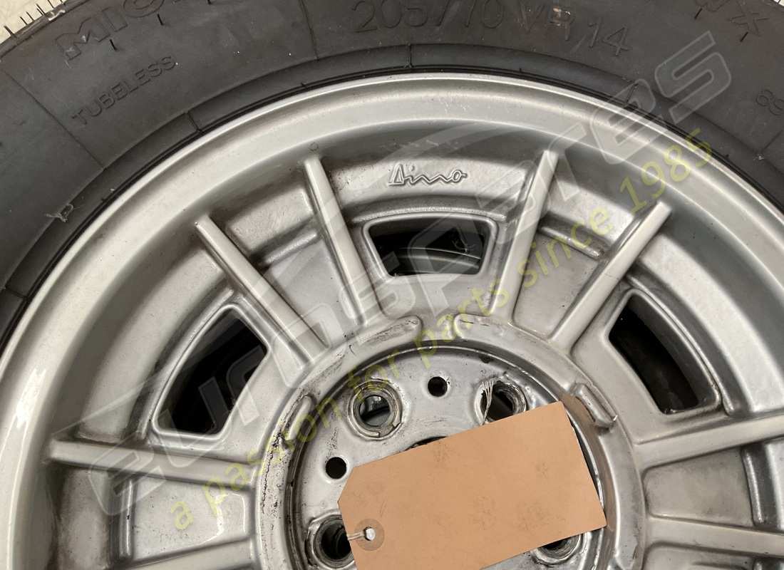 roue ferrari utilisée. numéro de pièce 104920 (2)
