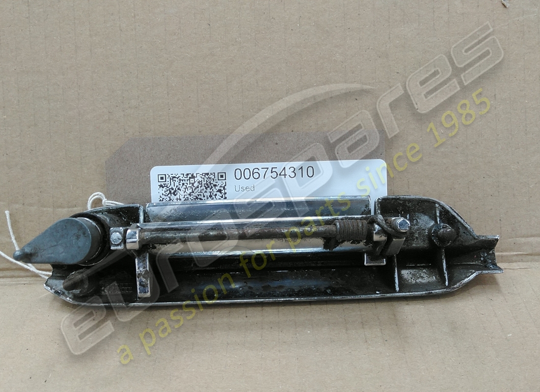 poignée de porte extérieure droite lamborghini utilisée. numéro de pièce 006754310 (2)