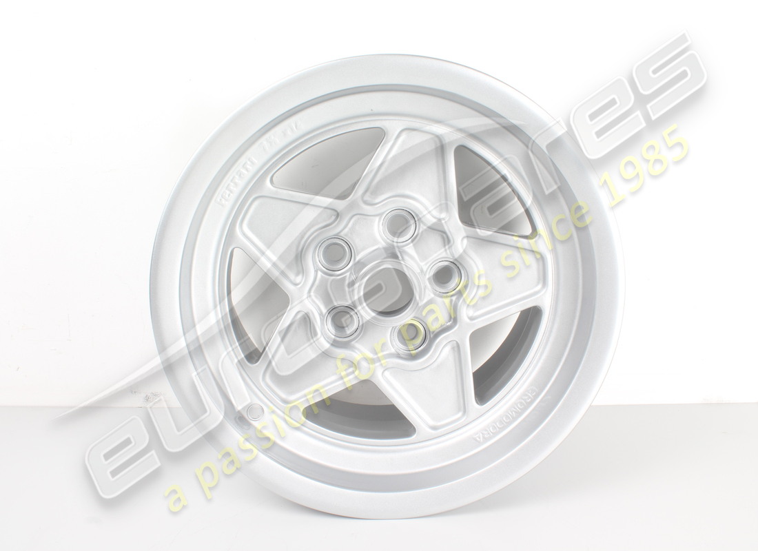 ROUE Ferrari CROMODORA 7.5X14 RECONDITIONNÉE. NUMÉRO DE PIÈCE 111290 (1)