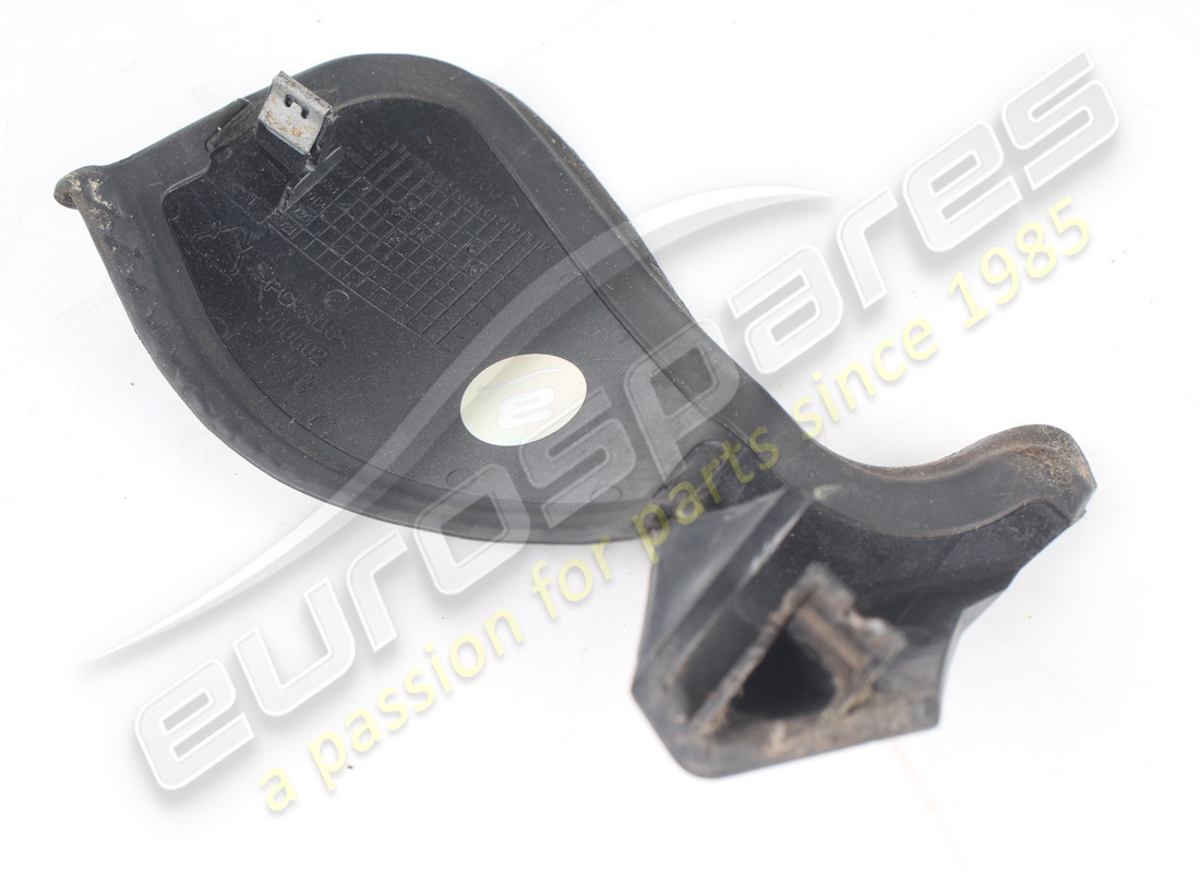 UTILISÉ FERRARI ENCADREMENT DE FEU ARRIÈRE DROIT. NUMÉRO DE PIÈCE 87932000 (2) utilisé ferrari encadrement de feu arrière droit. numéro de pièce 87932000 (2)