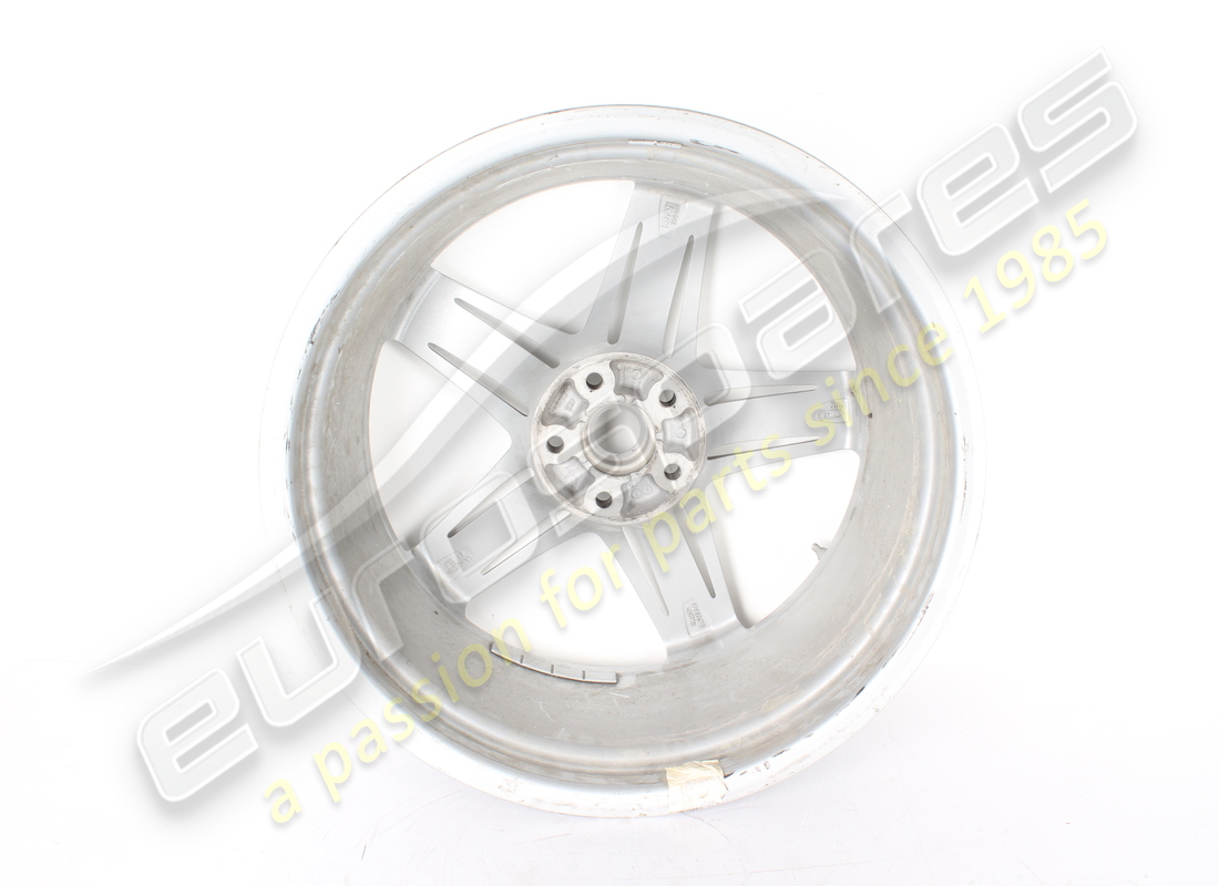 roue avant ferrari endommagée. numéro de pièce 283184 (3)
