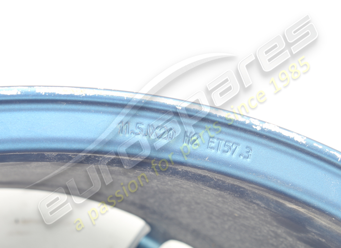 utilisé ferrari roue arrière. numéro de pièce 323895 (7)