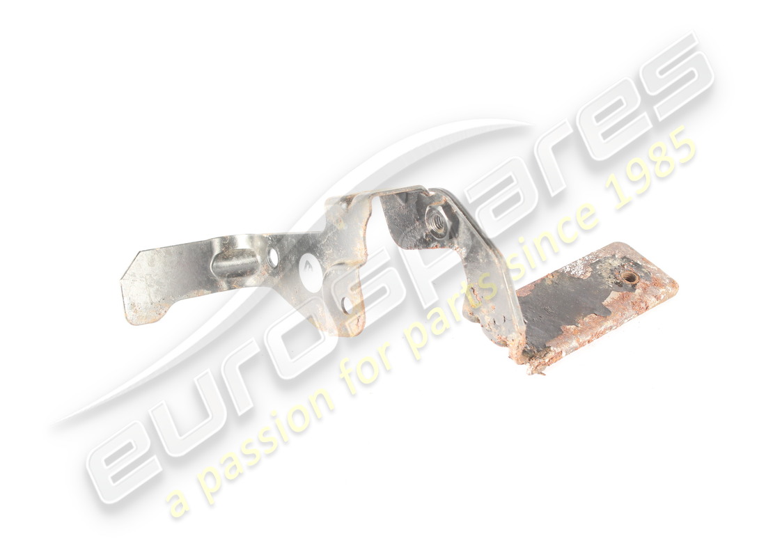 UTILISÉ Maserati SUPPORT . NUMÉRO DE PIÈCE 670005855 (1)
