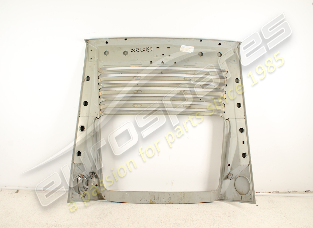 nouveau panneau de couvercle de moteur ferrari. numéro de pièce 63107200 (2)