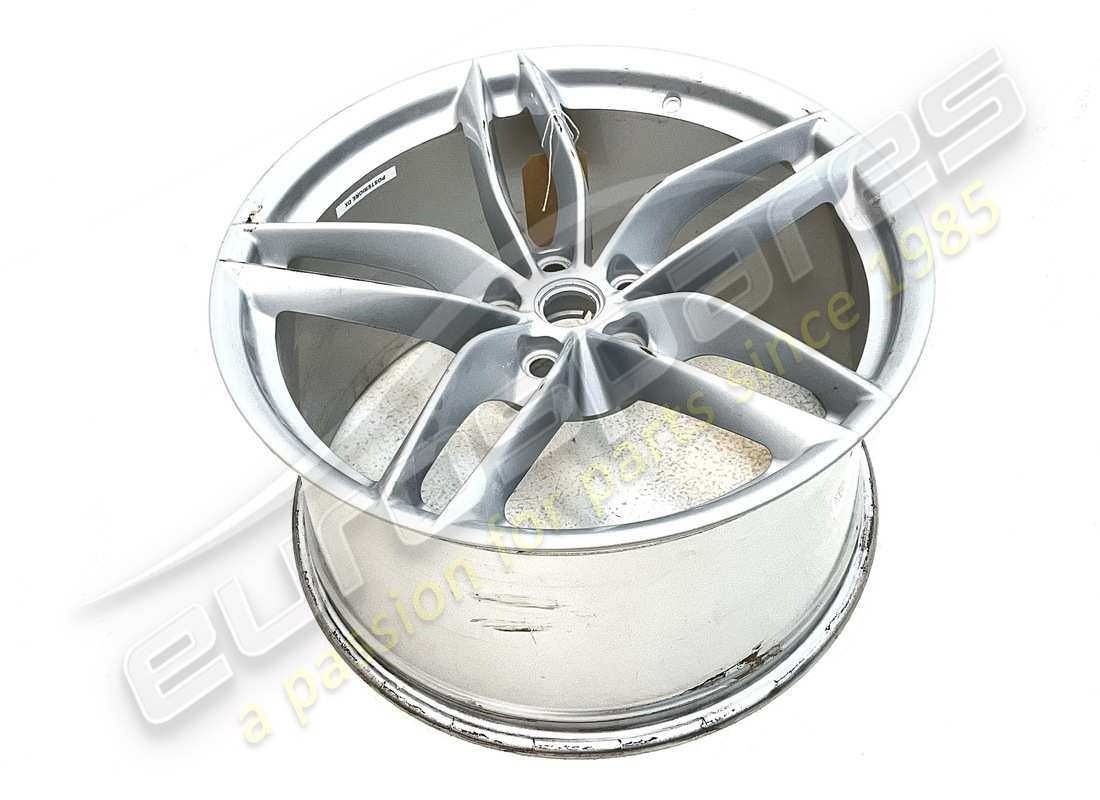 utilisé ferrari roue arrière. numéro de pièce 308764 (2)