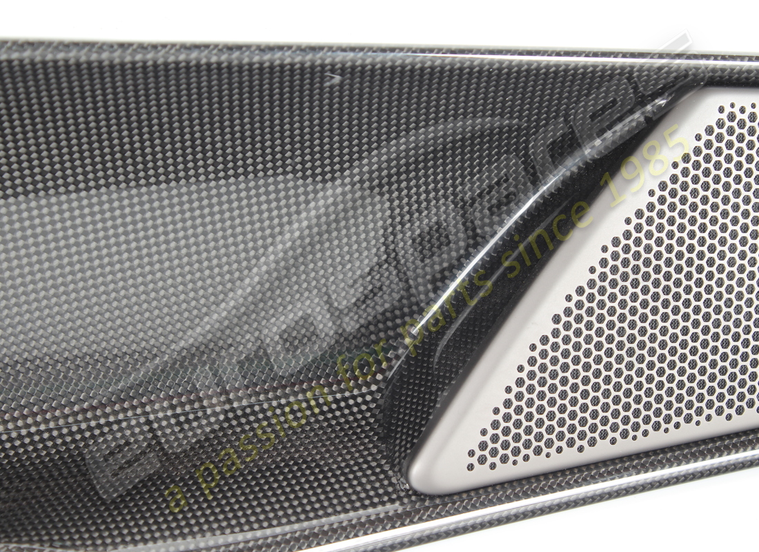 d'occasion ferrari medaglione sup. ant. dx carb. numéro de pièce 748849 (2)