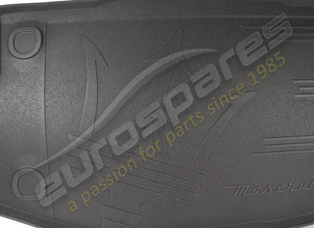 nouveau maserati tapis de compartiment à bagages neuf. référence 940001311 (2)