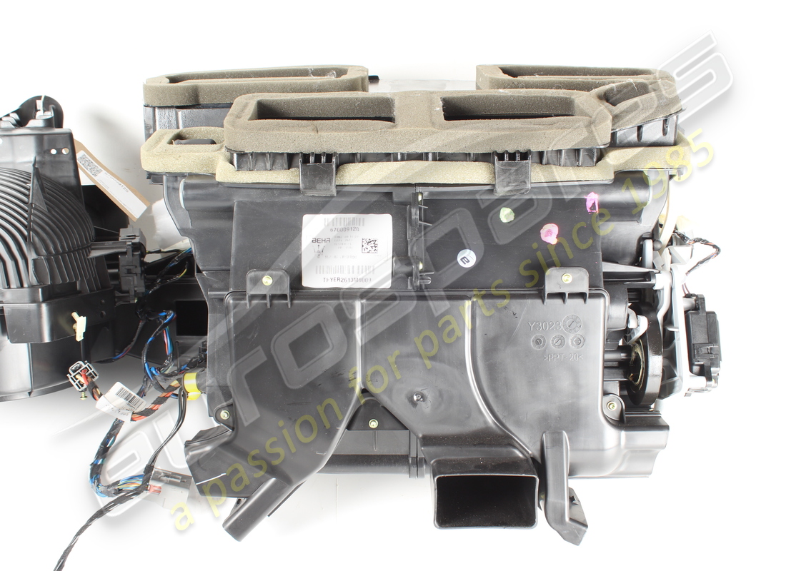 ensemble de climatisation complet d'occasion maserati. numéro de pièce 670009120 (3)