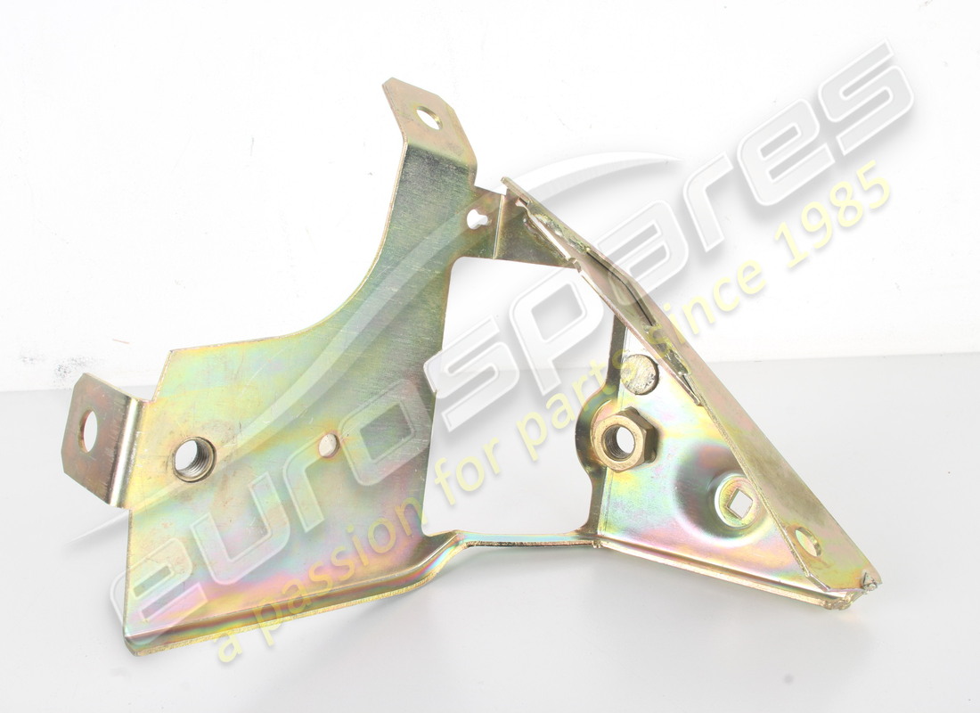 nouveau support gauche ferrari. numéro de pièce 66401400 (1)