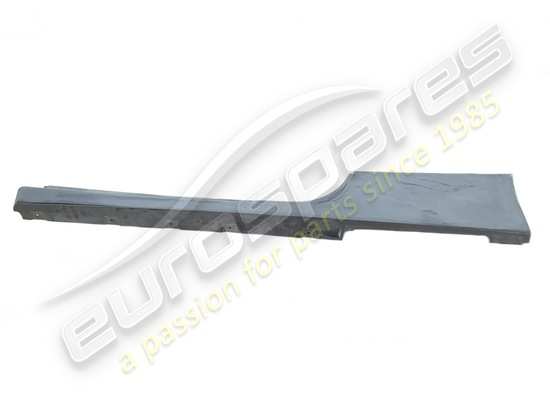 nouveau ferrari garniture sous-porte gauche numéro de pièce 83261500