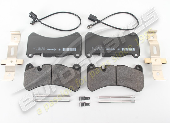 nouveau maserati numéro de pièce du kit de plaquettes de frein avant 673012044