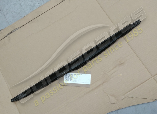utilisé ferrari brosse d'essuie-glace droit numéro de pièce 65081600