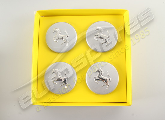 nouveau ferrari kit d'enjoliveurs centraux de roues (argent) numéro de pièce 70001467