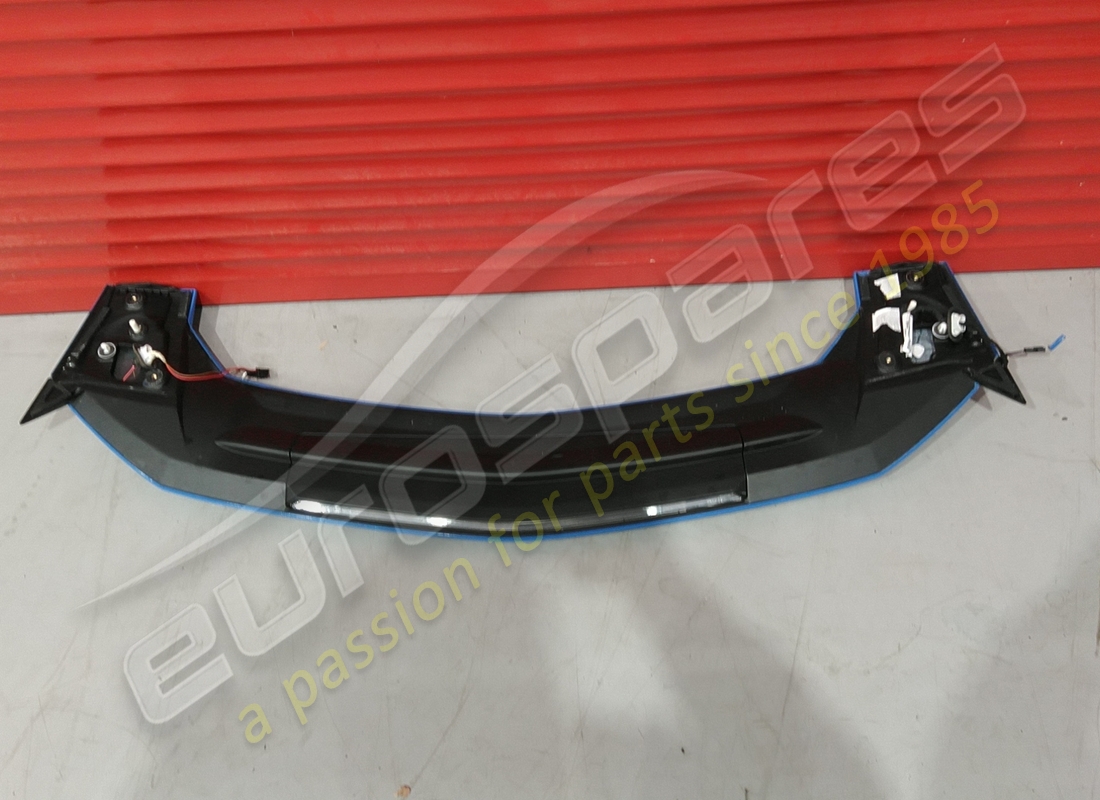 spoiler d'aile lamborghini utilisé. numéro de pièce 4ml827933agru (2)
