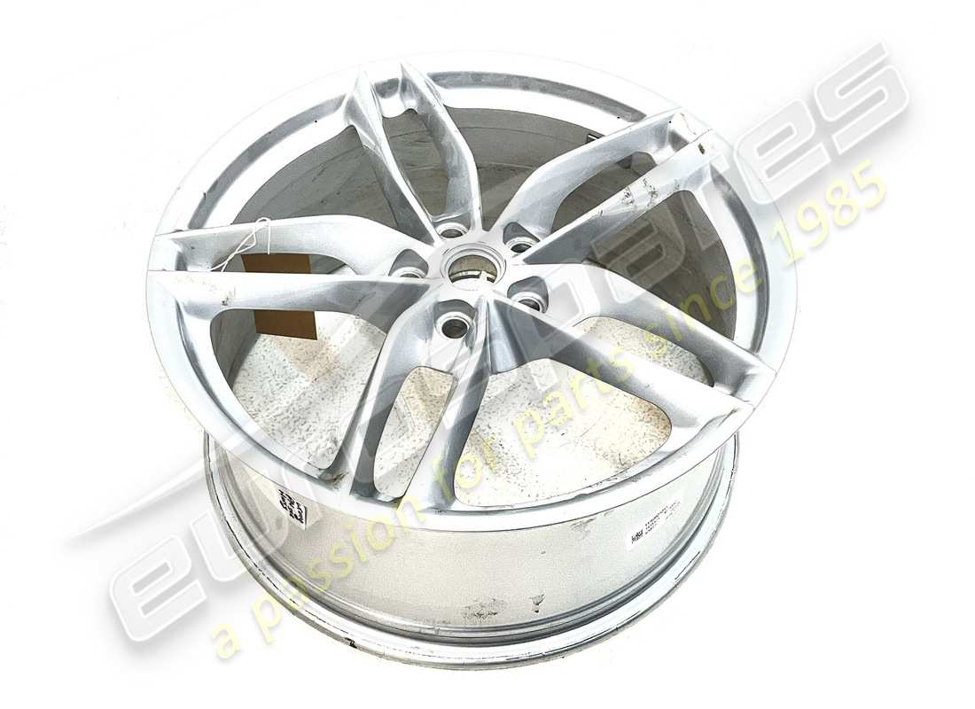 utilisé ferrari roue avant. numéro de pièce 310139 (2)