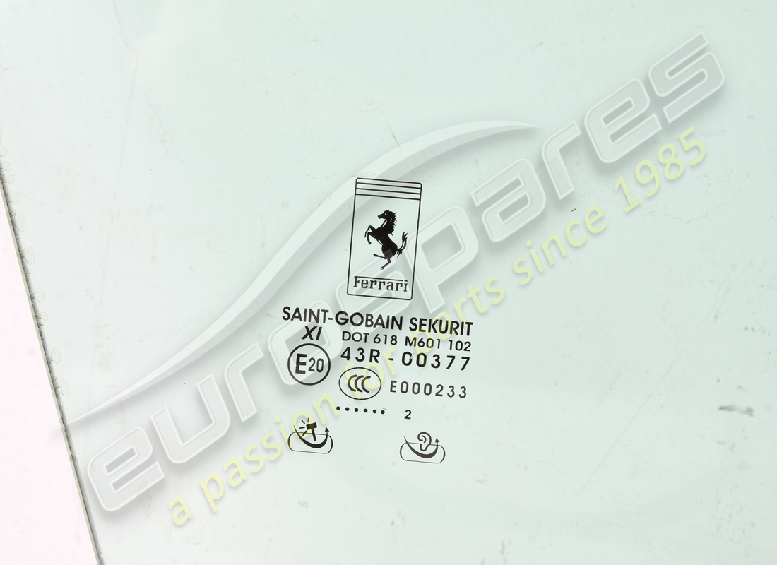 utilisé ferrari fenêtre de porte droite. numéro de pièce 83614600 (2)