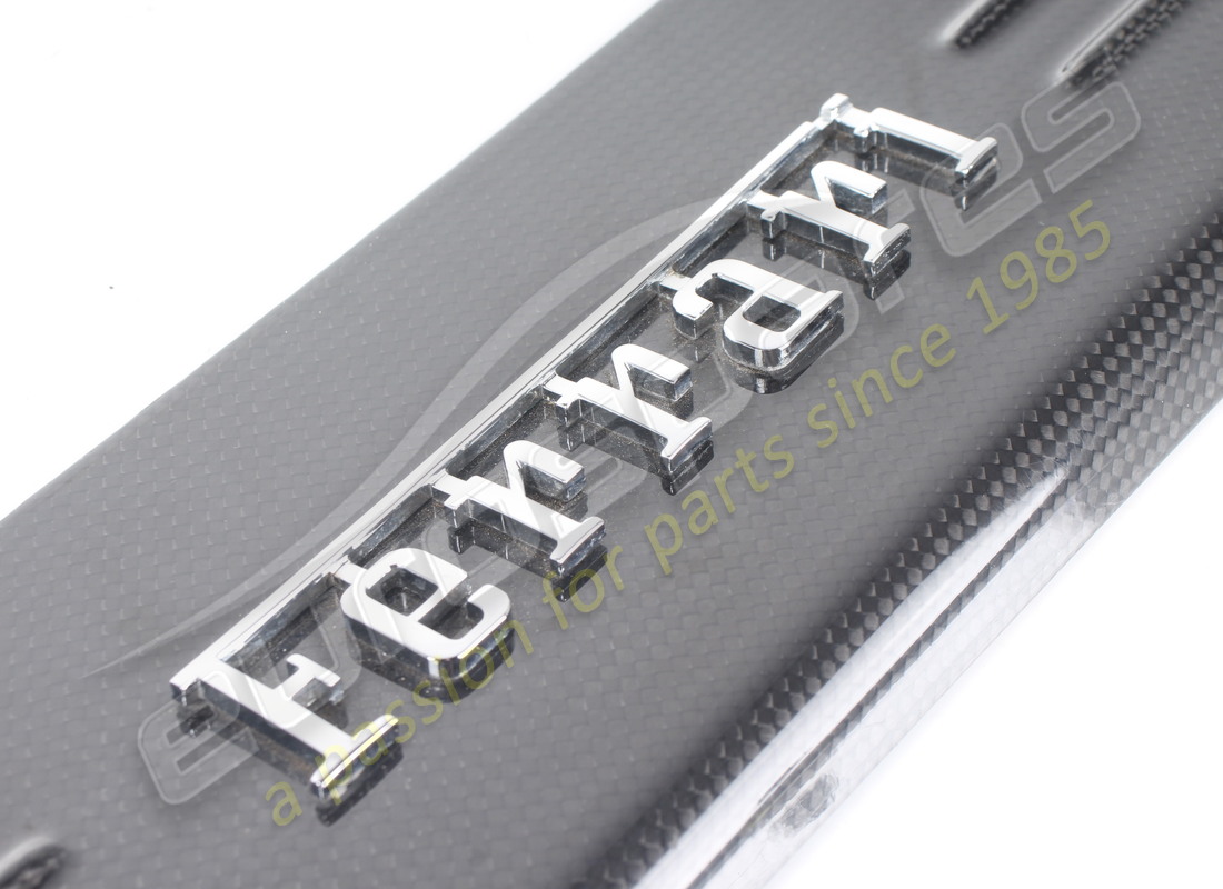 UTILISÉ FERRARI PLAQUE DE PIED DROITE. NUMÉRO DE PIÈCE 86873500 (3) utilisé ferrari plaque de pied droite. numéro de pièce 86873500 (3)