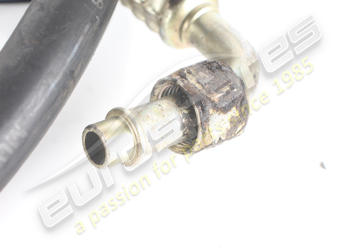 TUYAU DE CLIMATISATION D'OCCASION FERRARI. NUMÉRO DE PIÈCE 106695 (2) tuyau de climatisation d'occasion ferrari. numéro de pièce 106695 (2)