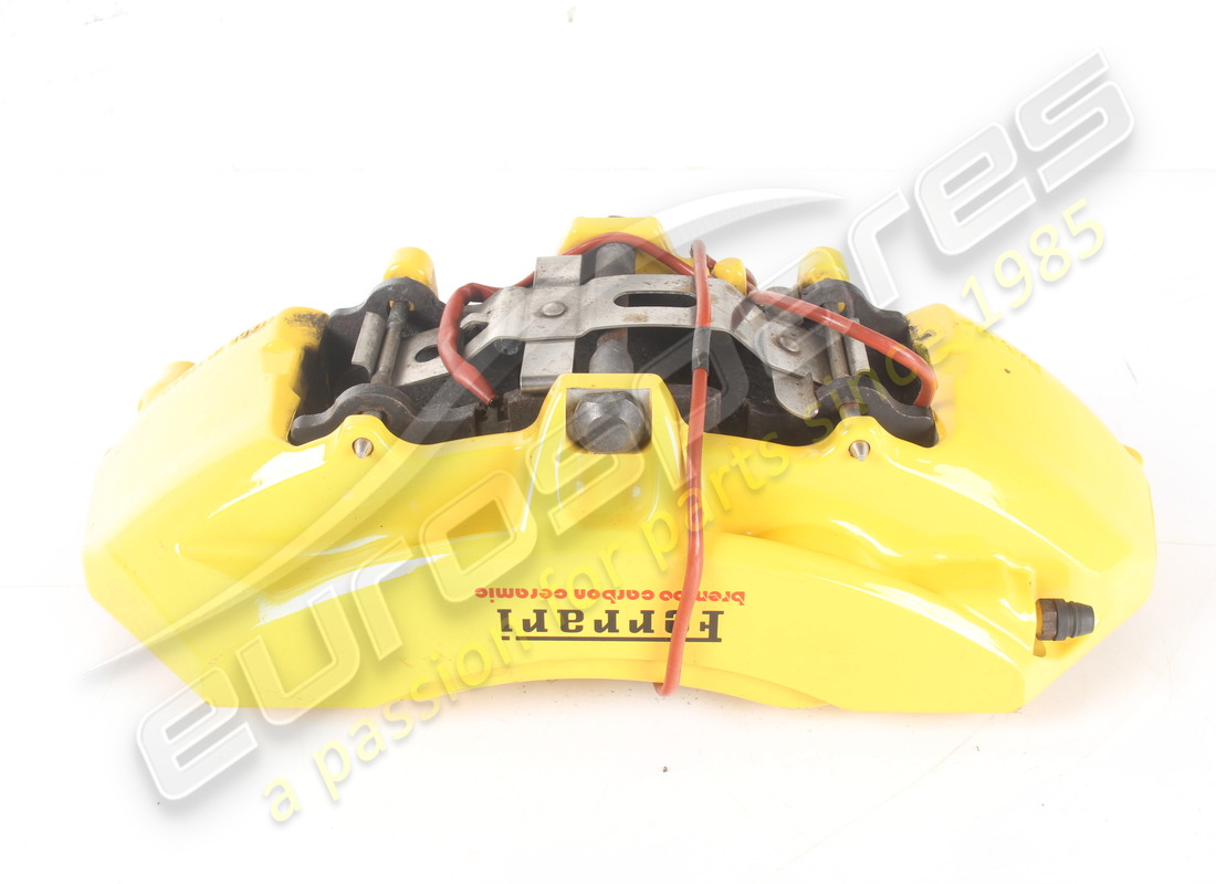 UTILISÉ Ferrari ÉTRIER AVANT DROIT AVEC PLAQUETTES. NUMÉRO DE PIÈCE 315568 (1) UTILISÉ Ferrari ÉTRIER AVANT DROIT AVEC PLAQUETTES. NUMÉRO DE PIÈCE 315568 (1)