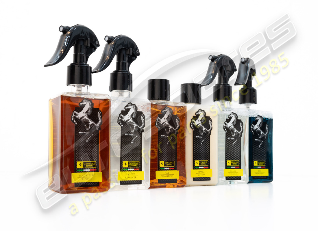 kit d'entretien extérieur de voiture neuf ferrari. numéro de pièce 70004078 (7)