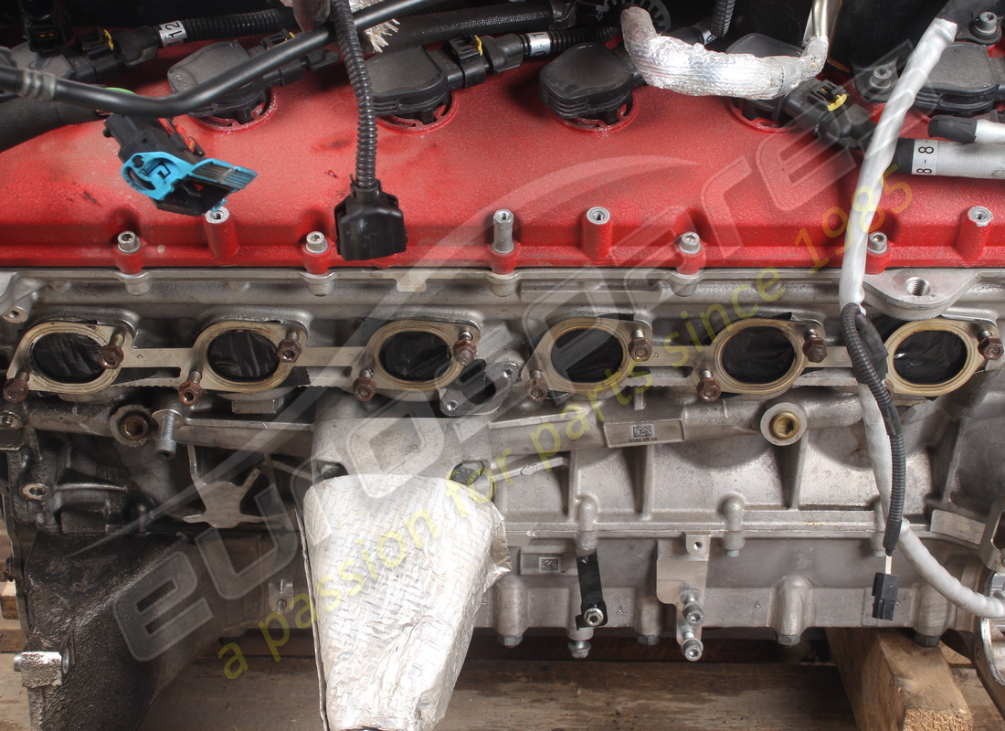 MOTEUR FERRARI UTILISÉ. NUMÉRO DE PIÈCE 740027000 (9) moteur ferrari utilisé. numéro de pièce 740027000 (9)