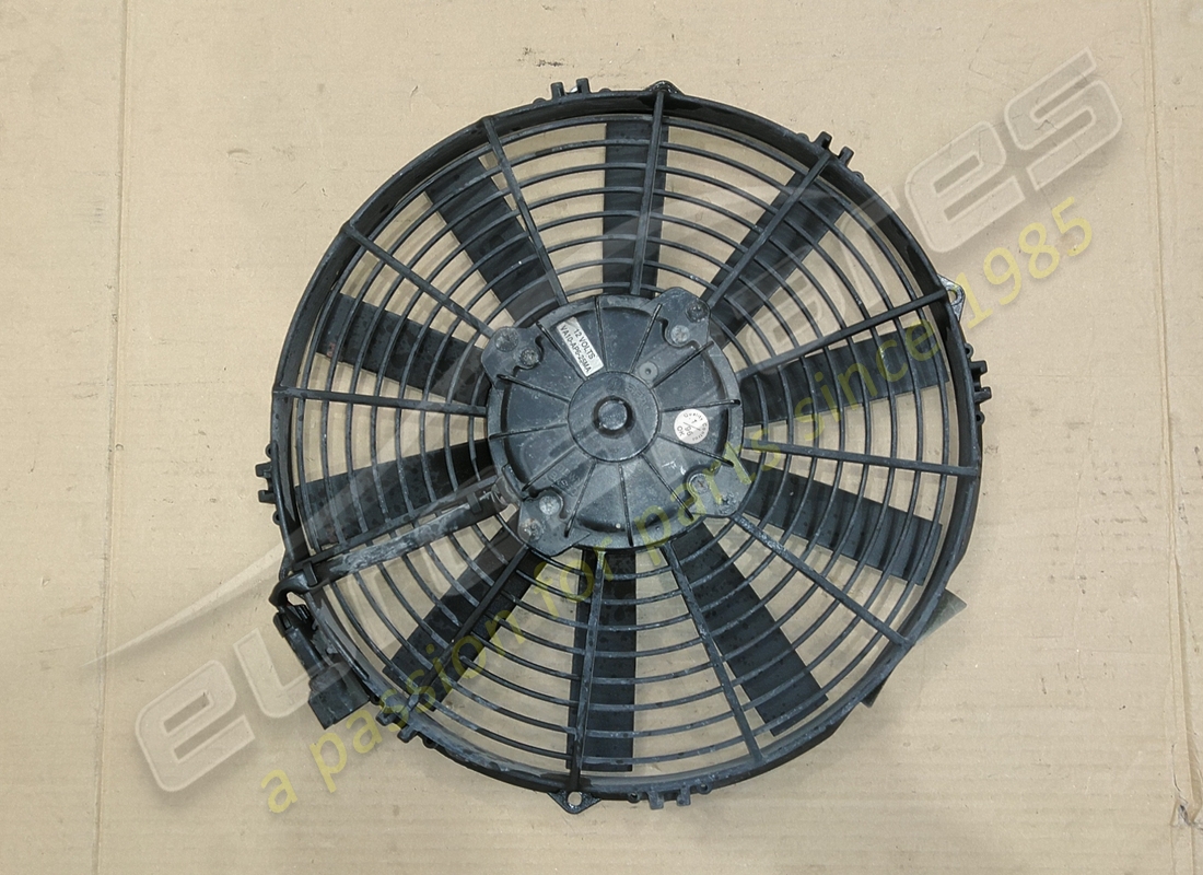 UTILISÉ Ferrari ENSEMBLE ÉLECTRO VENTILATEUR COMPLET. NUMÉRO DE PIÈCE 155063 (1)