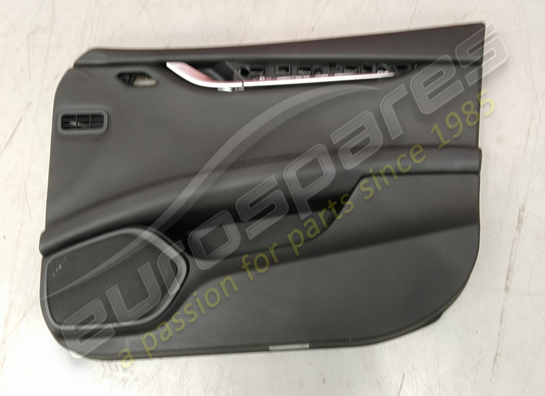 utilisé maserati panneau avant droit nero numéro de pièce 670066327