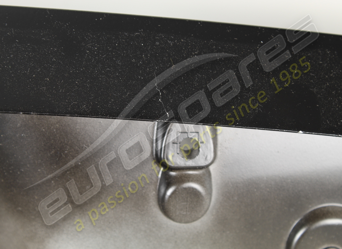 nouveau (autre) ferrari diffuseur arrière noir. numéro de pièce 69140500 (9)