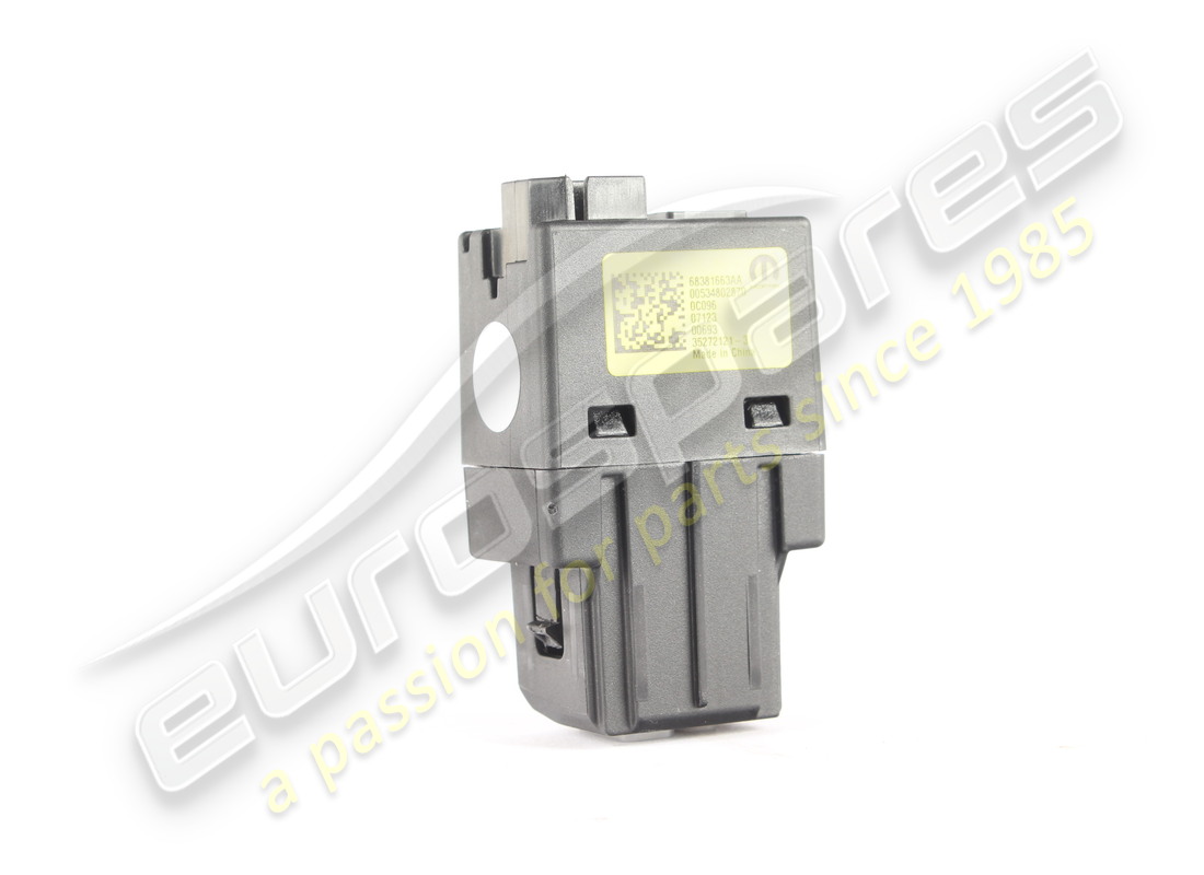 prise auxiliaire et usb d'occasion maserati numéro de pièce 675001147 (2)