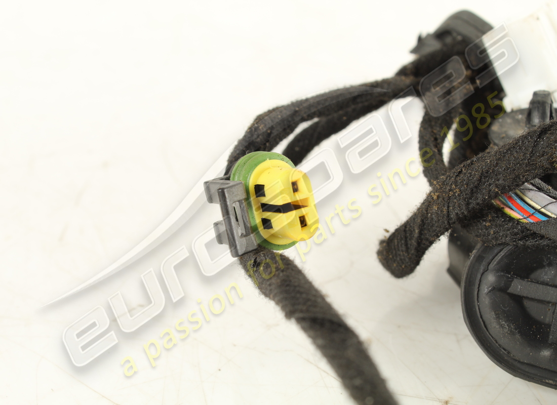 câble de capot de coffre d'occasion maserati. numéro de pièce 231400 (2)