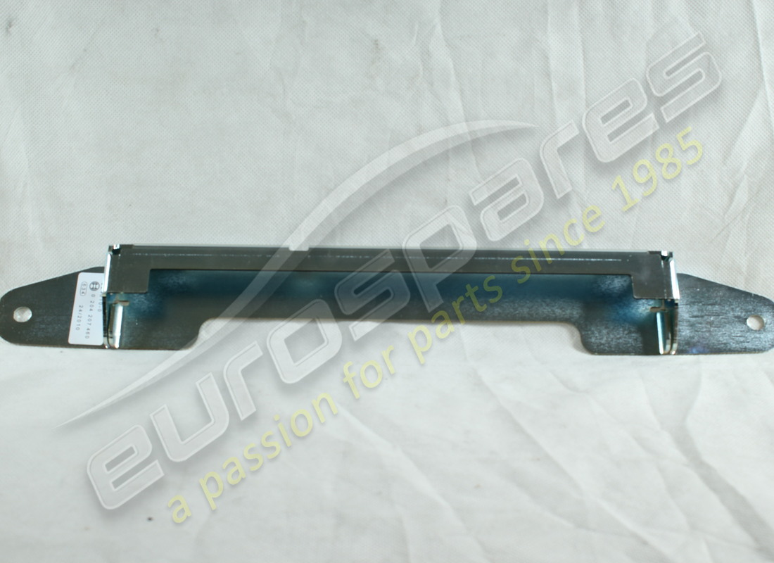 nouveau support maserati. numéro de pièce 224010 (1)