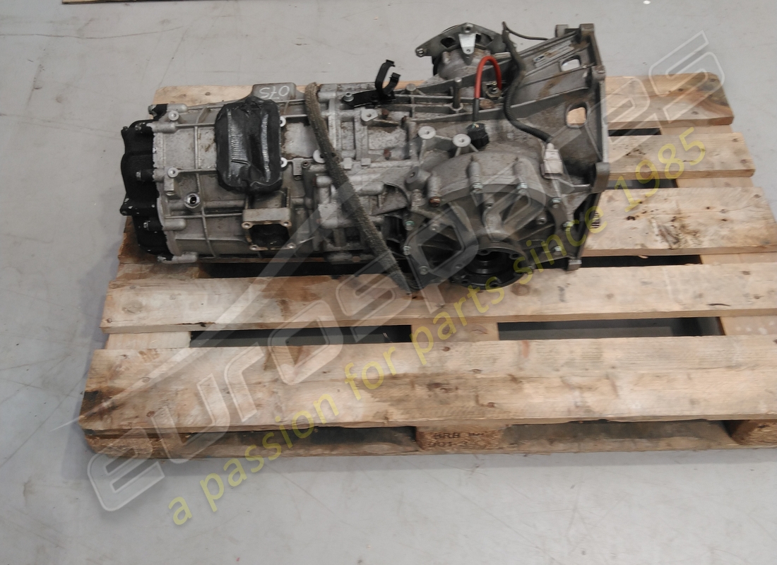boîte de vitesses lamborghini utilisée. numéro de pièce 086300045j (4)