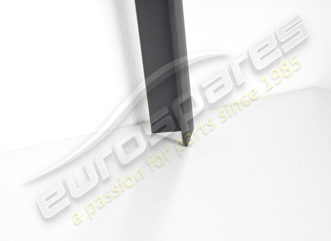 nouvelle garniture ferrari. numéro de pièce 61673900 (4)