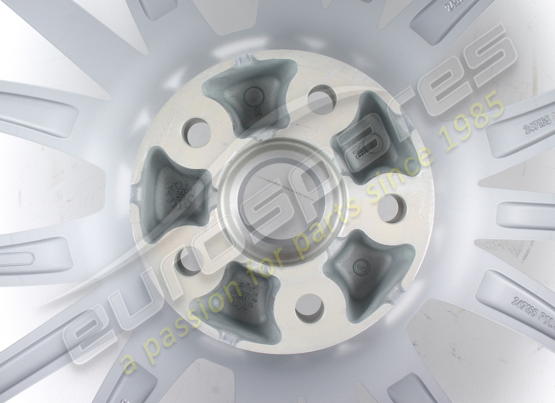 nouvelle roue arrière maserati. numéro de pièce 82126806 (5)