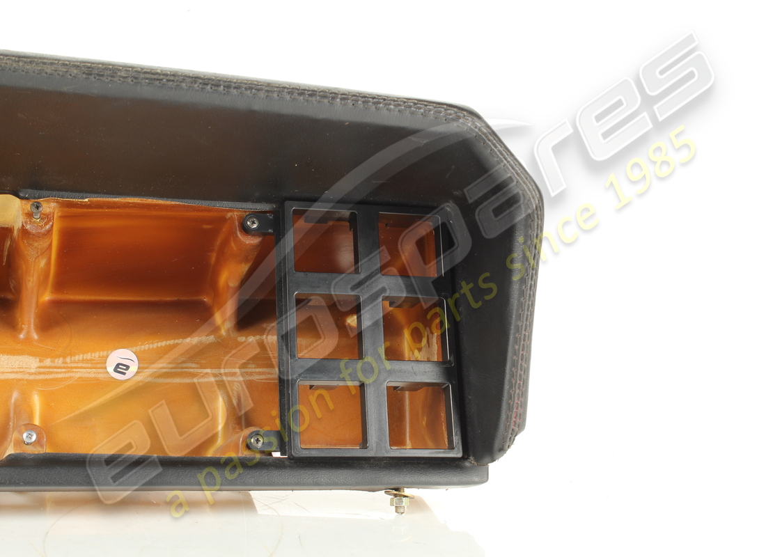 UTILISÉ FERRARI NUMÉRO DE PIÈCE DU TABLEAU DE BORD RHD 61829000 (3) utilisé ferrari numéro de pièce du tableau de bord rhd 61829000 (3)