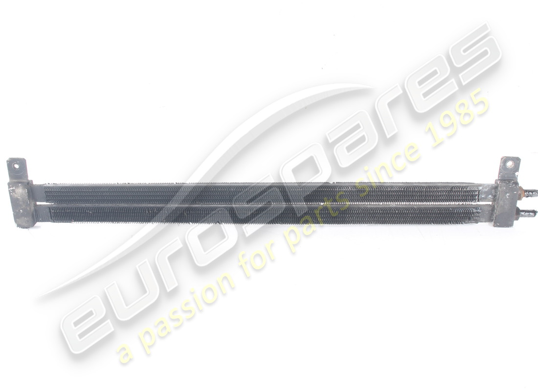 Radiateur d'huile d'occasion Maserati pour conduite à droite. Numéro de pièce 367817618 (1)