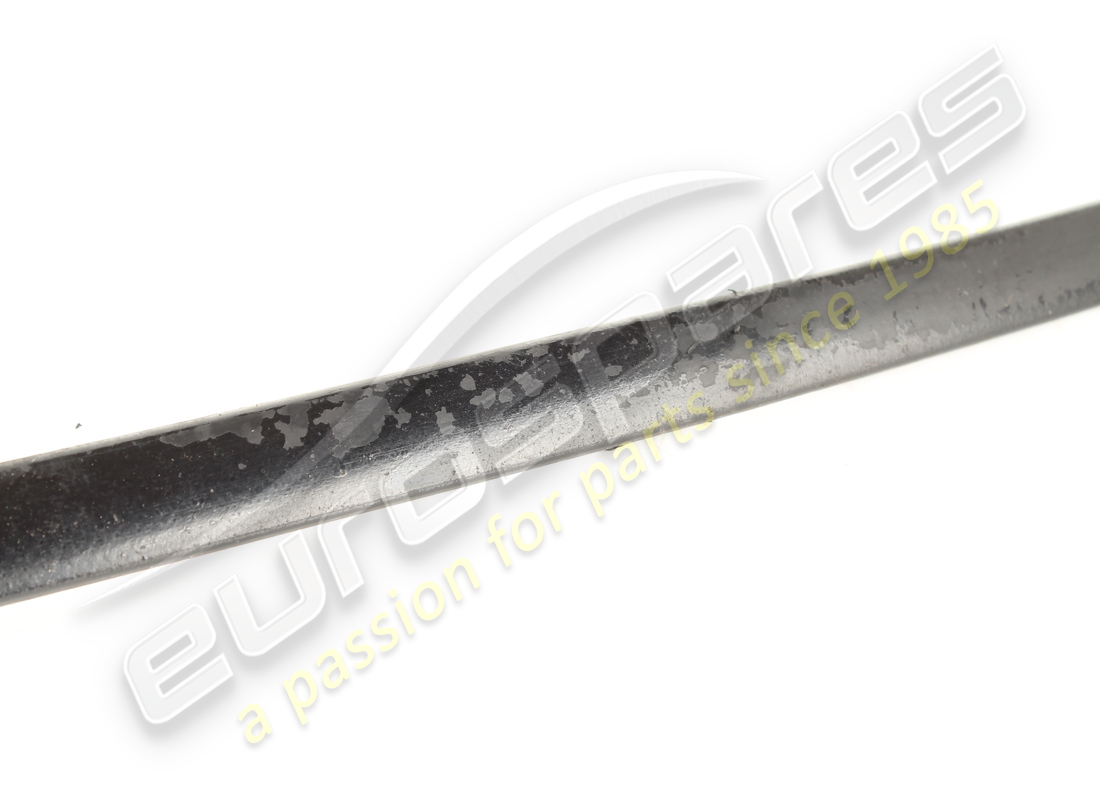 jeu de moulures d'écran avant ferrari utilisé. numéro de pièce 60998800 (2)