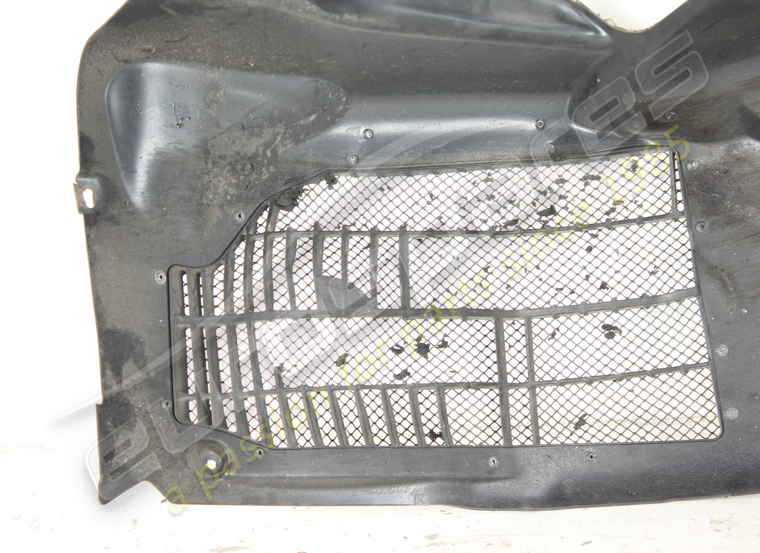 passage de roue arrière droit complet ferrari endommagé. numéro de pièce 88567400 (2)