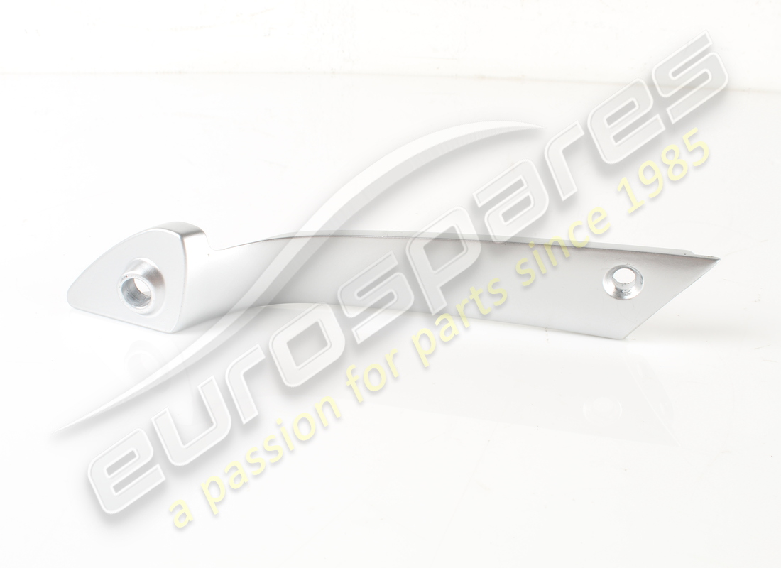 used ferrari lh rear door pull. part number 86611300 (1)