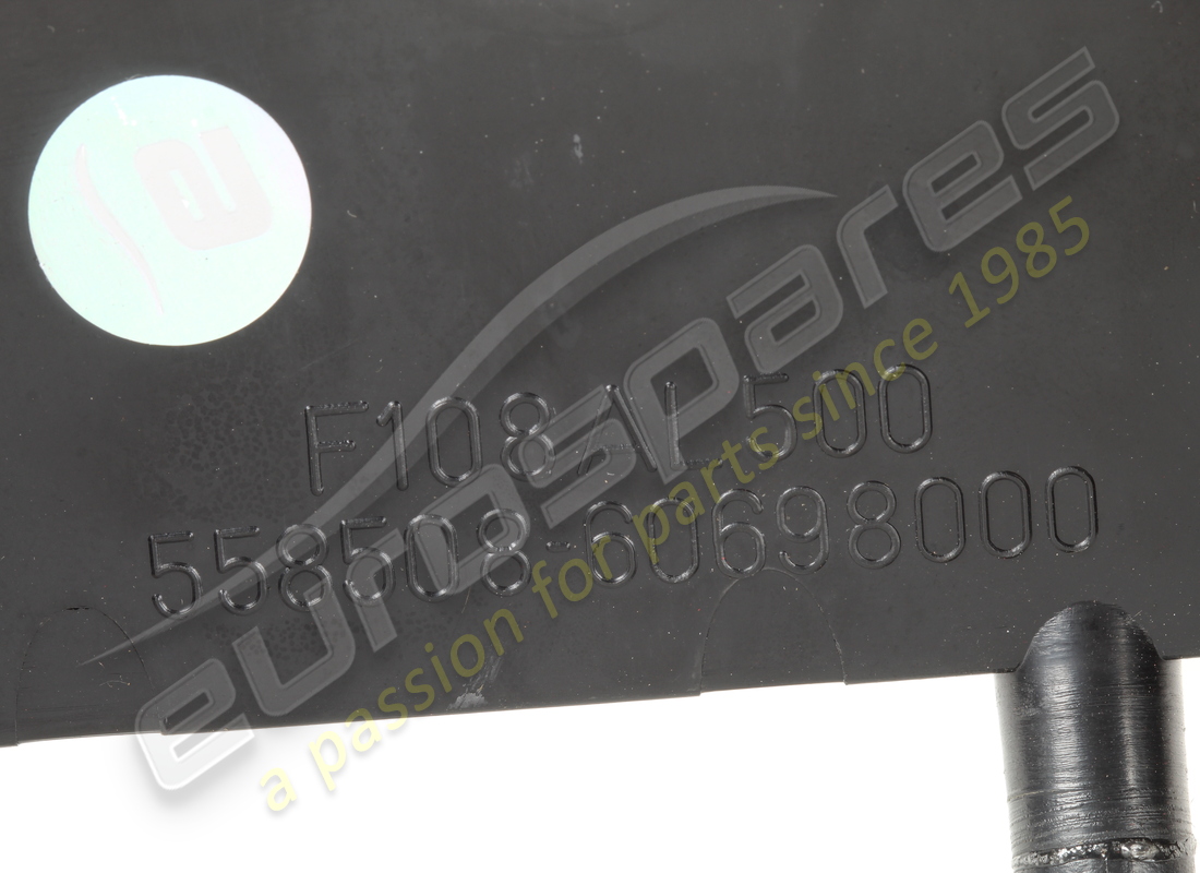 carénage de colonne de direction d'occasion ferrari. référence 60698000 (4)