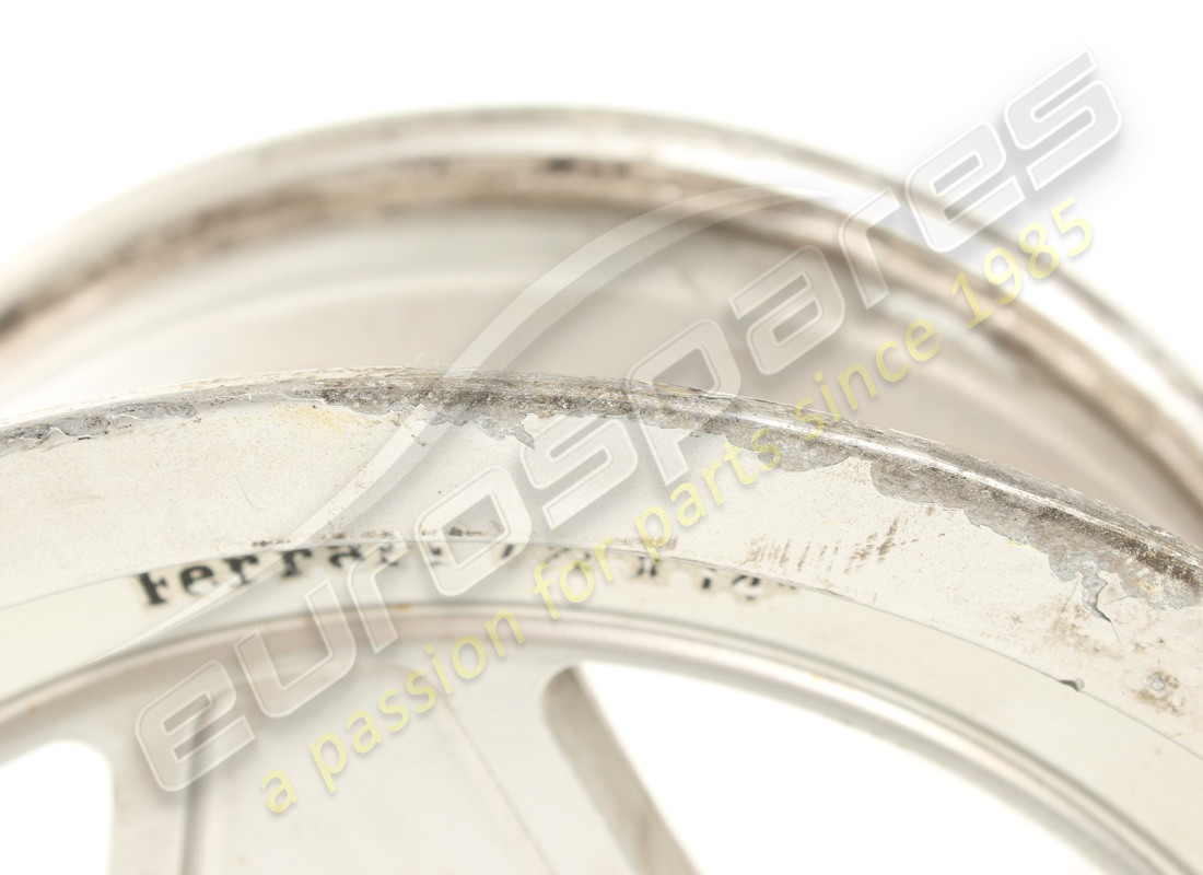 utilisé ferrari roue campagnolo 7.5x14. numéro de pièce 108752 (6)