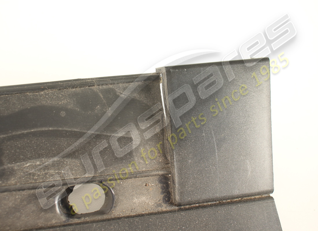 plaque de pied droite ferrari endommagée. numéro de pièce 64552200 (3)